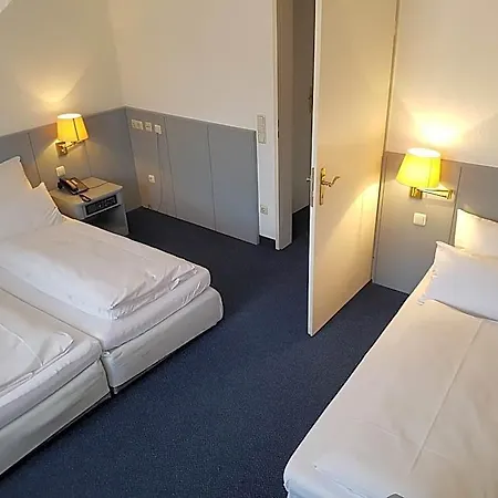 מלון Altstadthotel אוגסבורג
