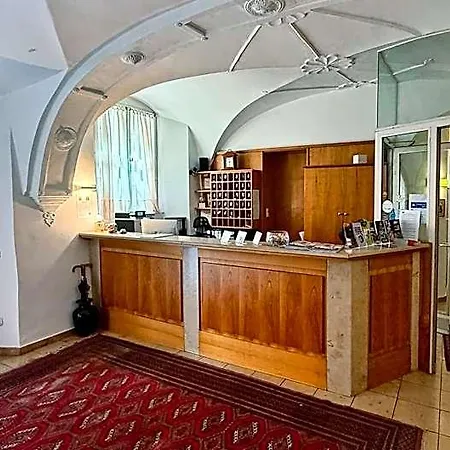 Altstadthotel 3*