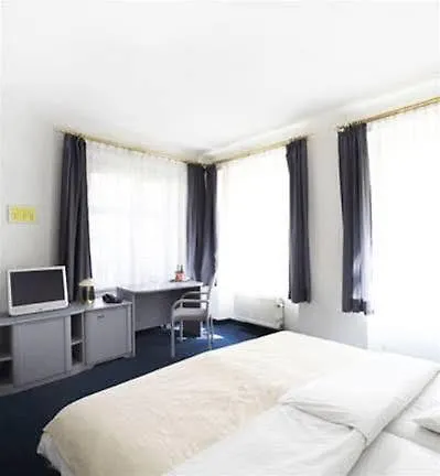 מלון Altstadthotel אוגסבורג